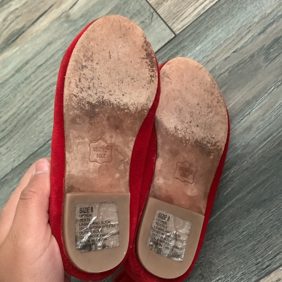 Size 8, Janie and Jack red velvet shoes - Picture 4 of 4